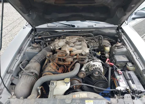 2002 Ford Mustang Standard z USA, uszkodzony, nr VIN 1FAFP40402F127059